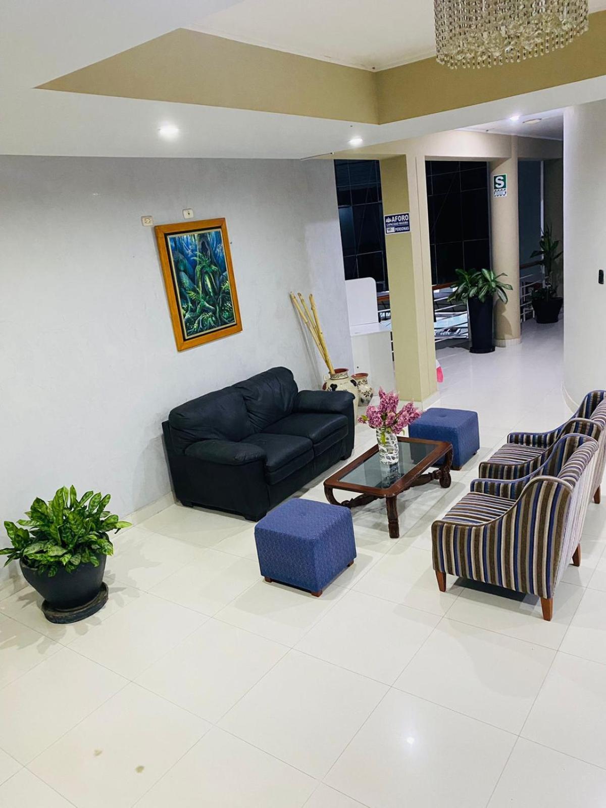 Vuelo 78 Hotel Tarapoto Exterior photo